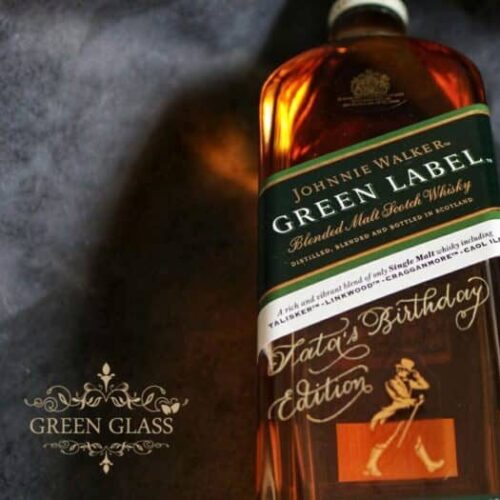 Botella de whisky Johhnie Walker Green grabada