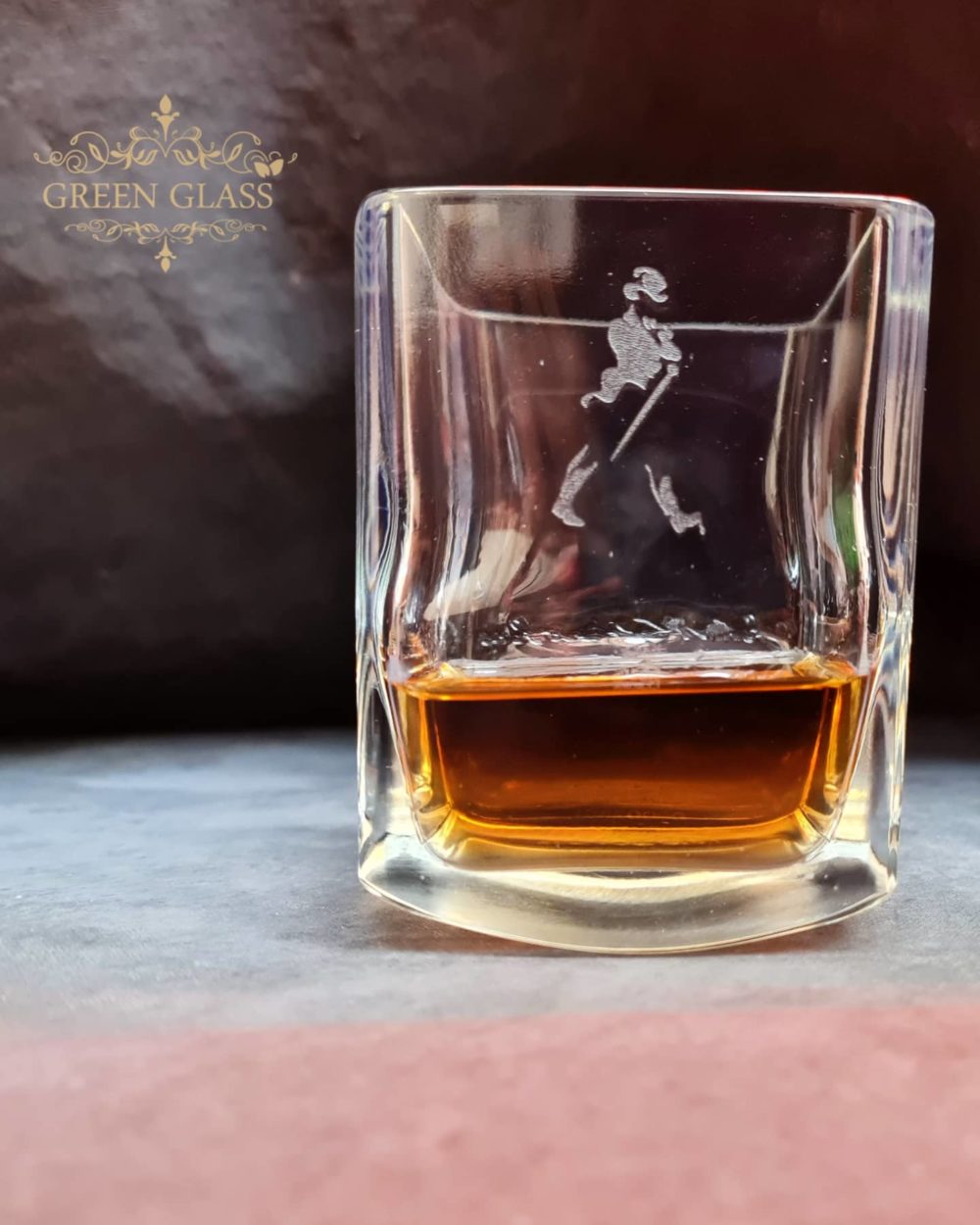 Johnnie Gold Dizzy Glass