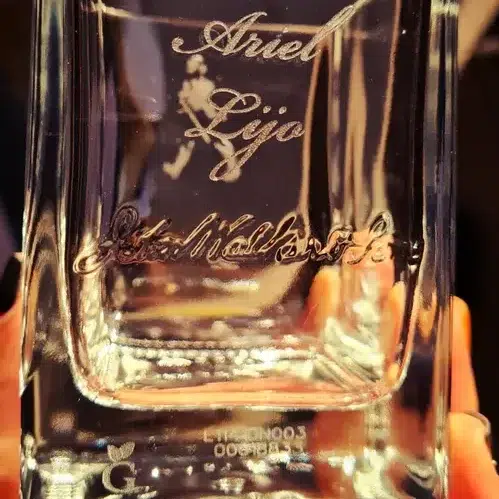 Vaso de whisky Johnnie Walker Gold Label personalizado con nombre