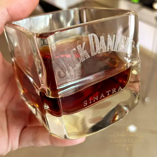 Vaso whiskey Sinatra 100% artesanal creado por Lanchi de Green Glass