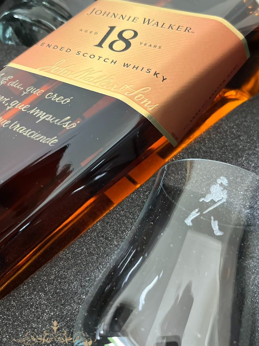 botella de whisky Jhonnie Walker personalizada para regalo