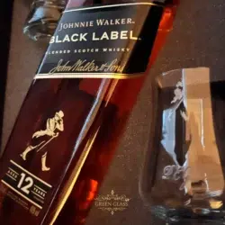 Box de whisky Johnnie Walker Black Label