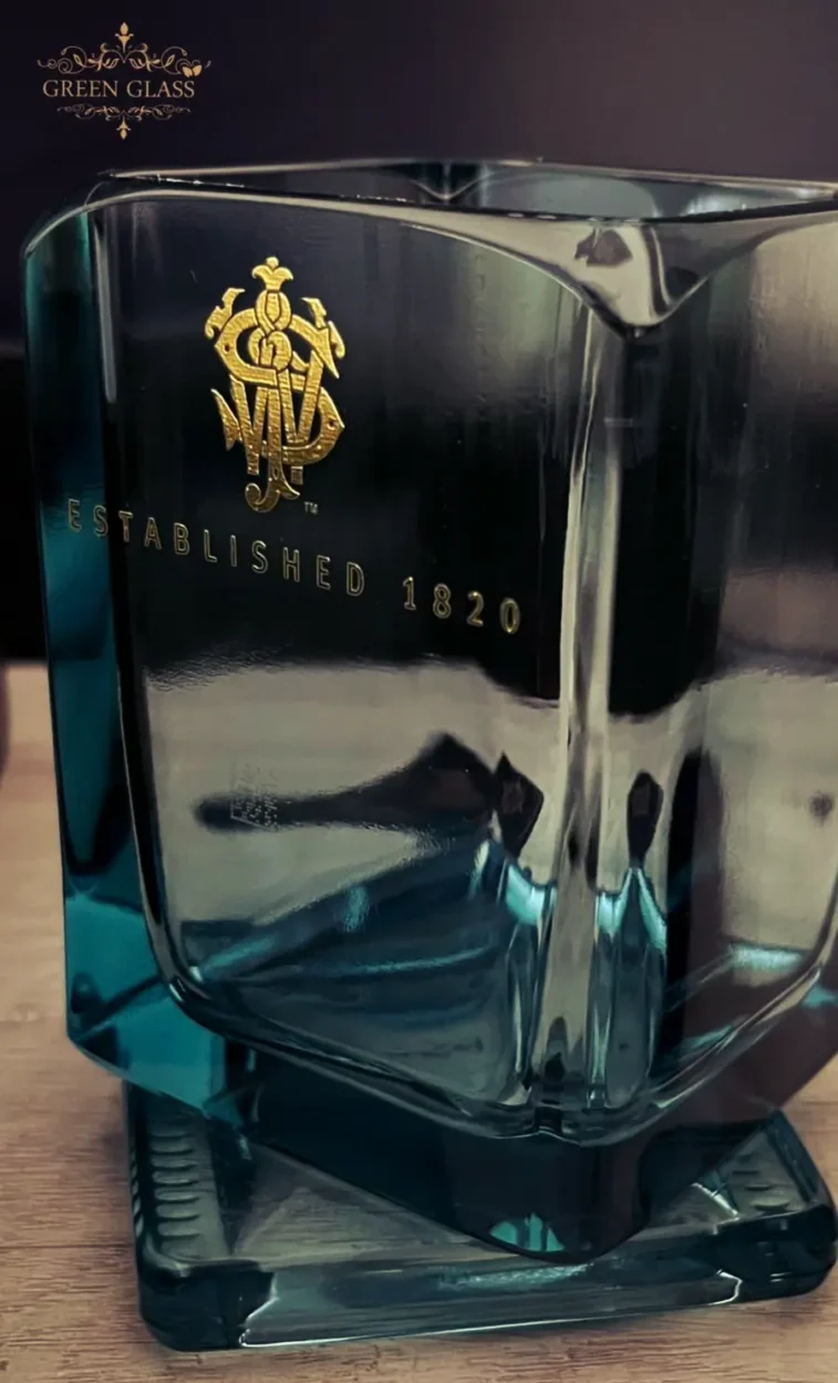 Blue Extreme: El mejor vaso de whisky Johnnie Walker del mundo posicionado en la primera página de Google por Green Glass.
